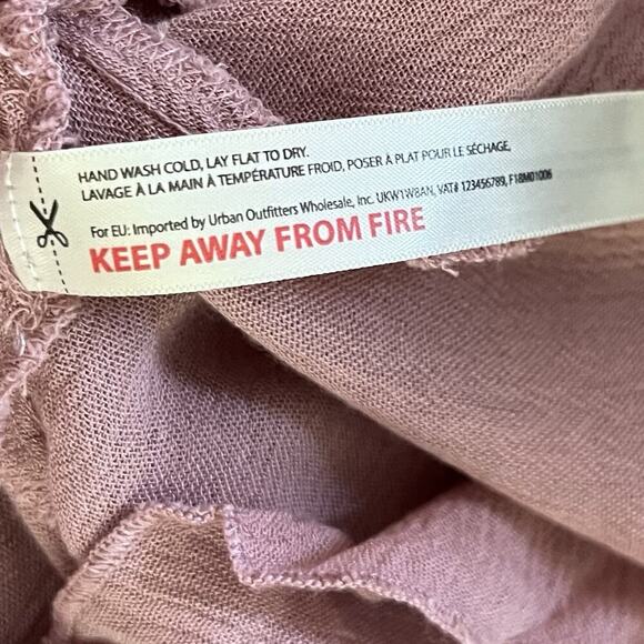 Free People Adella Slip Crochet Lace Mini Dress Size S Rose Pink Romantic NWT - Picture 9 of 9